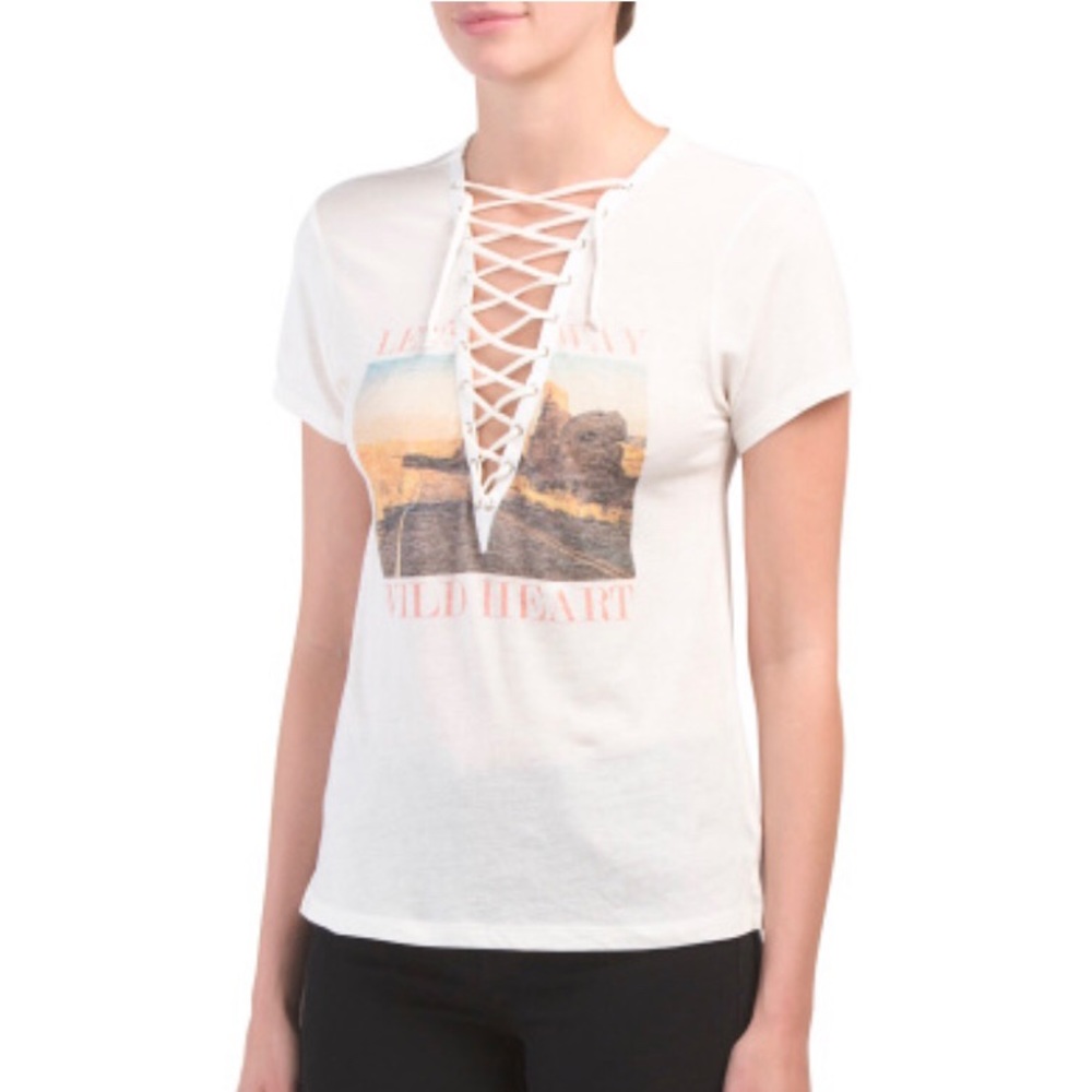 Lace up v neck printed top